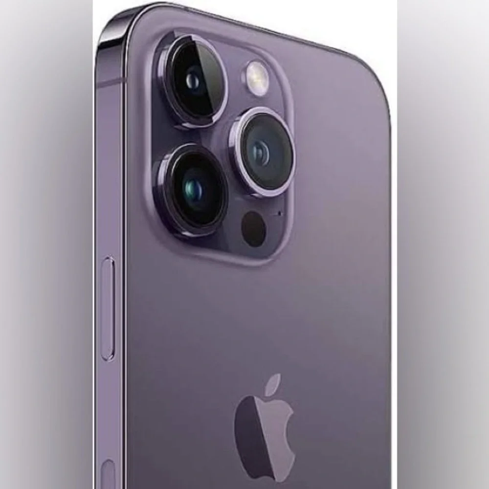 Apple iPhone 14 Pro Max in Lavender